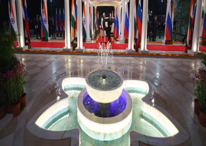 प्रधानमंत्री नरेंद्र मोदी और रूसी राष्ट्रपति व्लादिमीर पुतिन