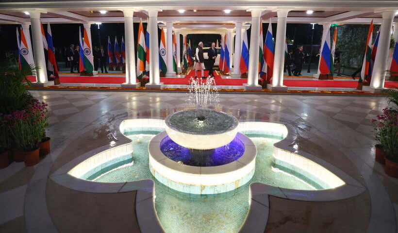 प्रधानमंत्री नरेंद्र मोदी और रूसी राष्ट्रपति व्लादिमीर पुतिन