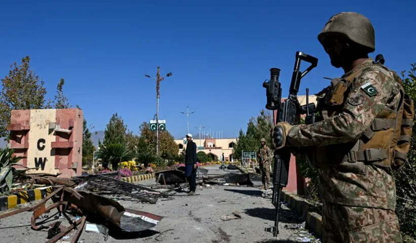 पाकिस्तान-अफगानिस्तान सीमा पर फिर भड़की हिंसा (तस्वीर क्रेडिट@HortabinMedia)