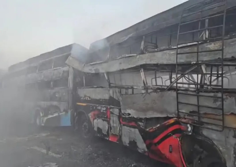 दिल्ली-मुंबई एक्सप्रेसवे पर भीषण हादसा (तस्वीर क्रेडिट@OpIndia_in)