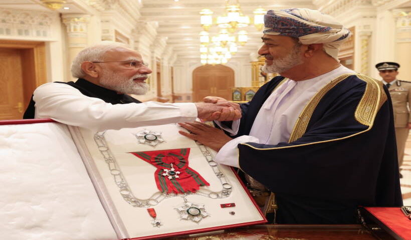 ओमान ने प्रधानमंत्री नरेंद्र मोदी को ‘ऑर्डर ऑफ ओमान’ से किया सम्मानित (तस्वीर क्रेडिट@_vivekthakur)