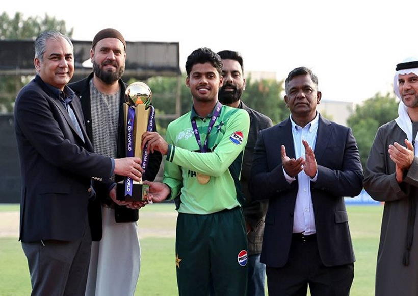 पाकिस्तान क्रिकेट बोर्ड और एशियन क्रिकेट काउंसिल के चेयरमैन मोहसिन नकवी (तस्वीर क्रेडिट@TsMeSalman)