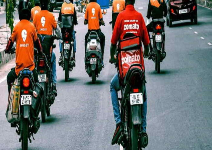 गिग वर्कर्स की देशव्यापी हड़ताल (तस्वीर क्रेडिट@OpIndia_in)