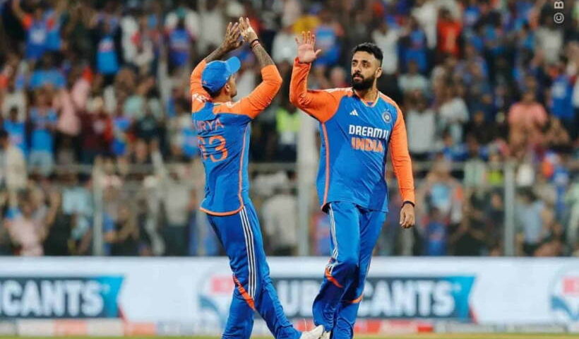 वरुण चक्रवर्ती (तस्वीर क्रेडिट@CricCrazyJohns)
