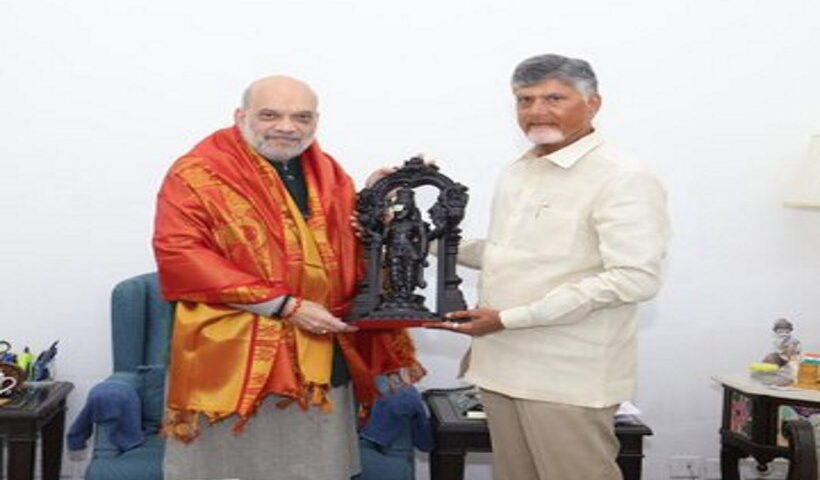 केंद्रीय गृह मंत्री अमित शाह और आंध्र प्रदेश के मुख्यमंत्री एन. चंद्रबाबू नायडू (तस्वीर क्रेडिट@DynamicAndhra)