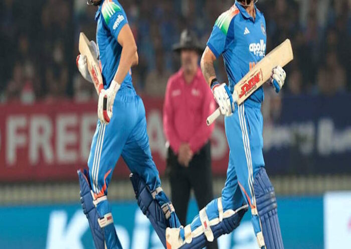 शुभमन गिल और विराट कोहली (तस्वीर क्रेडिट@rajeshkmrp)