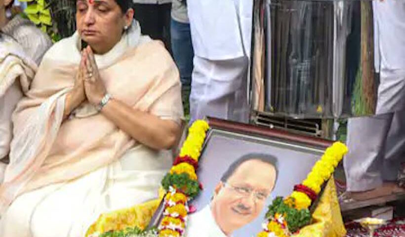अजित पवार के निधन के बाद सुनेत्रा पवार को सौंपी जा सकती है उपमुख्यमंत्री की जिम्मेदारी (तस्वीर क्रेडिट@askshivanisahu)