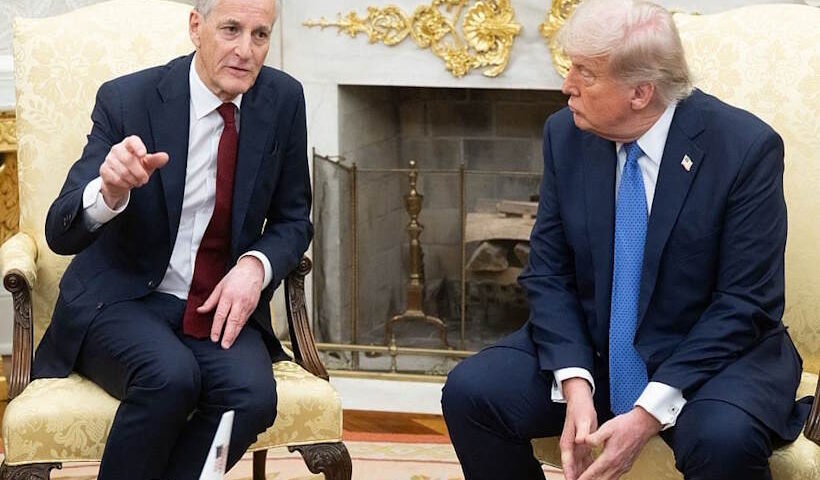 अमेरिकी राष्ट्रपति डोनाल्ड ट्रंप और नॉर्वे के प्रधानमंत्री जोनास गहर स्टोर (तस्वीर क्रेडिट@NaijaTodayHQ)