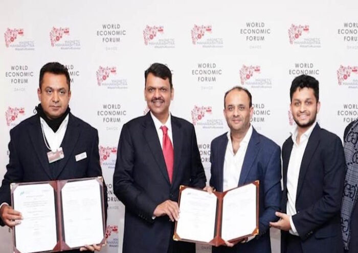 दावोस में मुख्यमंत्री फडणवीस के नेतृत्व में हजारों करोड़ के निवेश समझौते (तस्वीर क्रेडिट@MahaDGIPR)