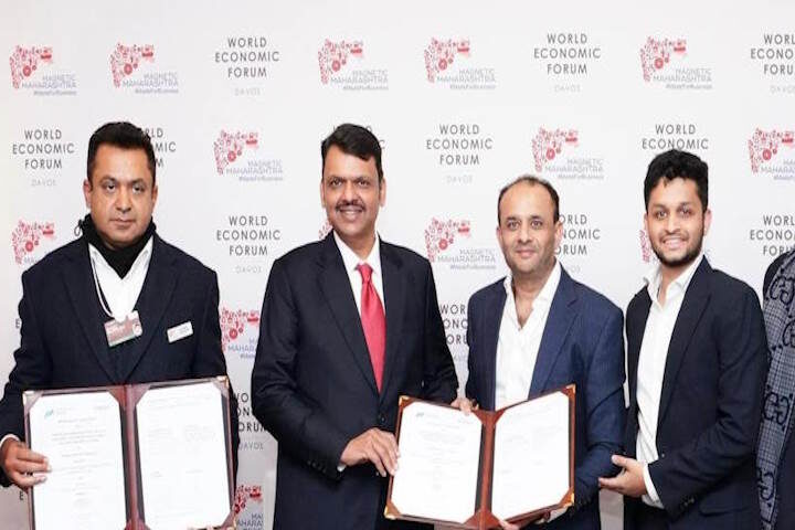 दावोस में मुख्यमंत्री फडणवीस के नेतृत्व में हजारों करोड़ के निवेश समझौते (तस्वीर क्रेडिट@MahaDGIPR)