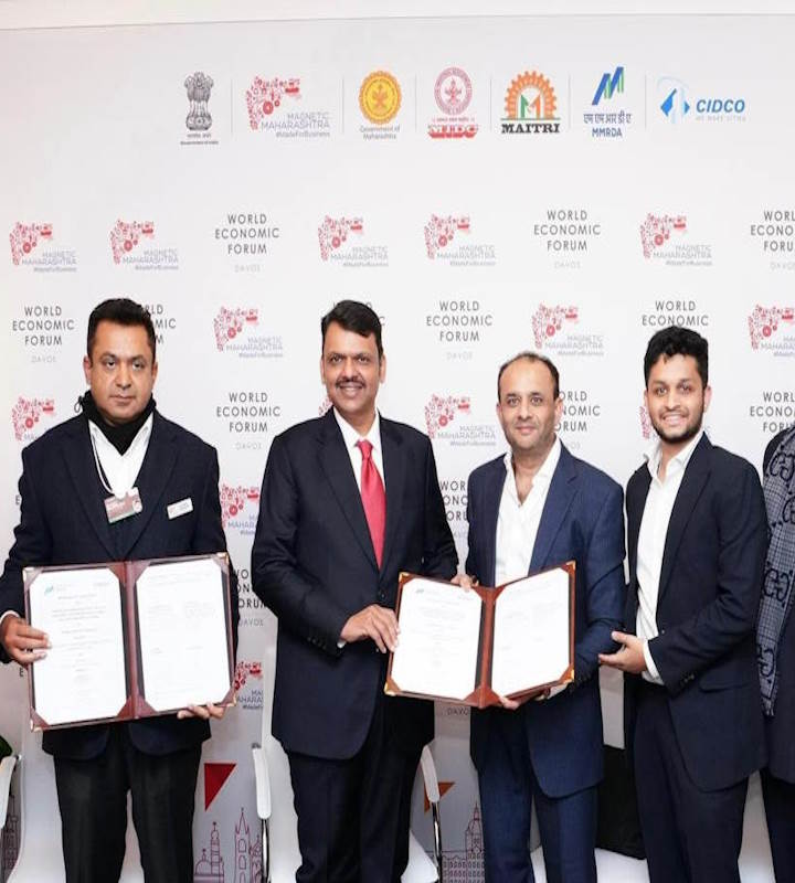 दावोस में मुख्यमंत्री फडणवीस के नेतृत्व में हजारों करोड़ के निवेश समझौते (तस्वीर क्रेडिट@MahaDGIPR)