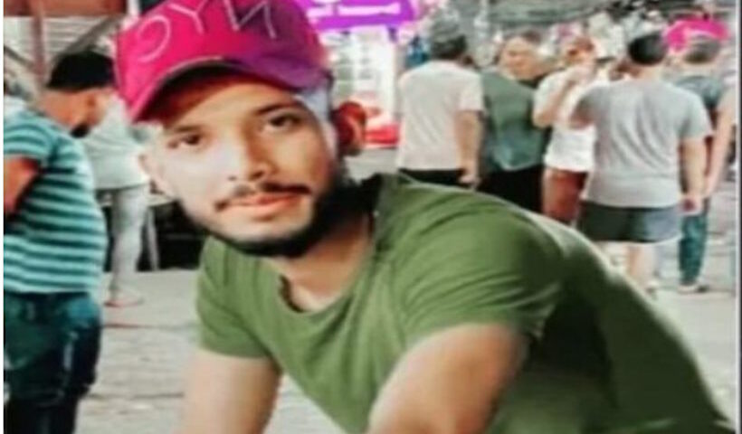 मौजपुर में कैफे के बाहर फायरिंग से युवक की मौत (तस्वीर क्रेडिट@HateDetectors)