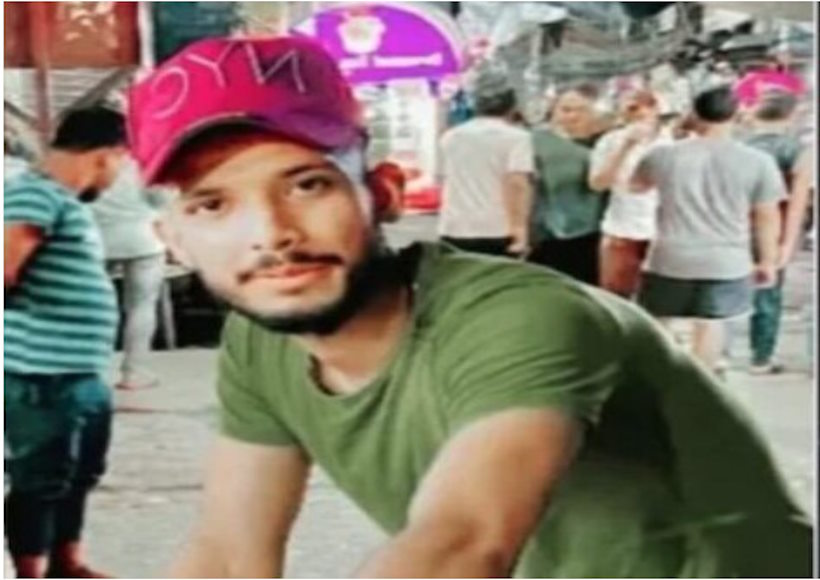 मौजपुर में कैफे के बाहर फायरिंग से युवक की मौत (तस्वीर क्रेडिट@HateDetectors)