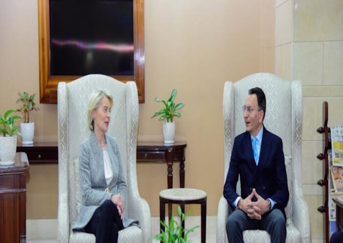 यूरोपियन कमीशन की अध्यक्ष उर्सुला वॉन डेर लेयेन और केंद्रीय मंत्री जितिन प्रसाद (तस्वीर क्रेडिट@ShaanUnfiltered)