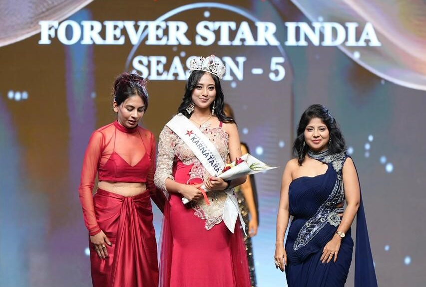 कृतिका ने जीता मिस टीन यूनिवर्स कर्नाटक 2025 का ताज