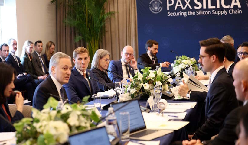 पैक्स सिलिका में भारत की एंट्री से अमेरिका-भारत रणनीतिक साझेदारी को नई धार (तस्वीर क्रेडिट@UnderSecE)