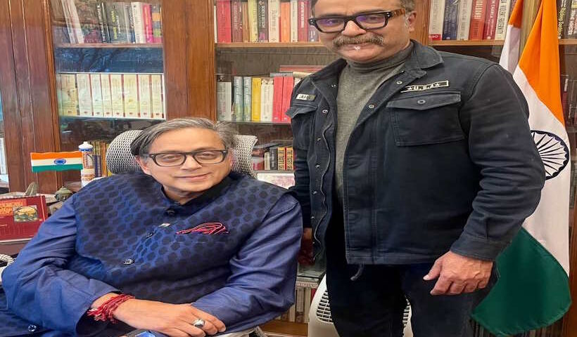 शशि थरूर (तस्वीर क्रेडिट@ShashiTharoor)
