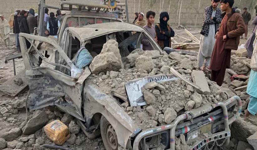 अफगानिस्तान-पाकिस्तान सीमा पर भीषण संघर्ष (तस्वीर क्रेडिट@kashmirwatch06)