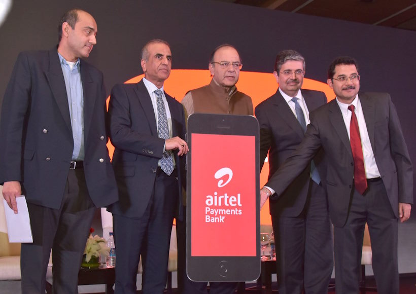 एयरटेल पेमेंट्स बैंक (तस्वीर क्रेडिट@FinMinIndia)