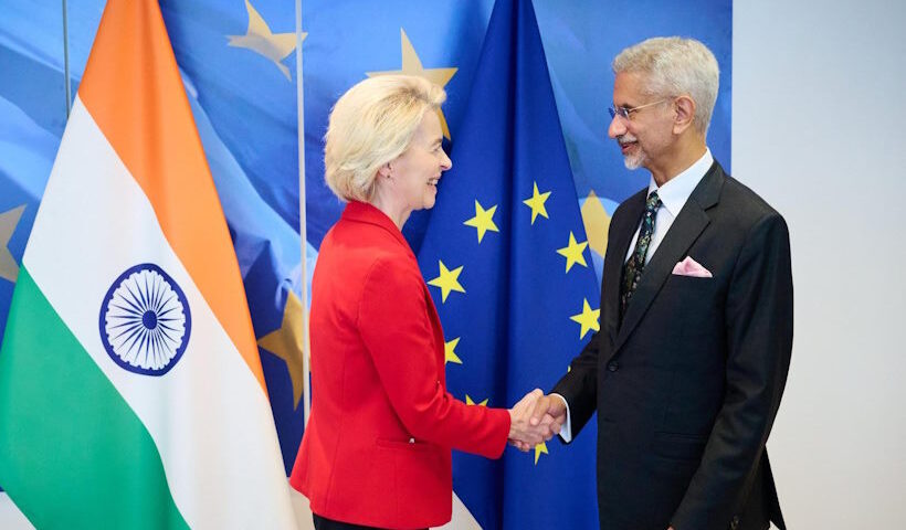 भारत के विदेश मंत्री सुब्रह्मण्यम जयशंकर और यूरोपियन कमीशन की अध्यक्ष उर्सुला वॉन डेर लेयेन (तस्वीर क्रेडिट@DrSJaishankar)