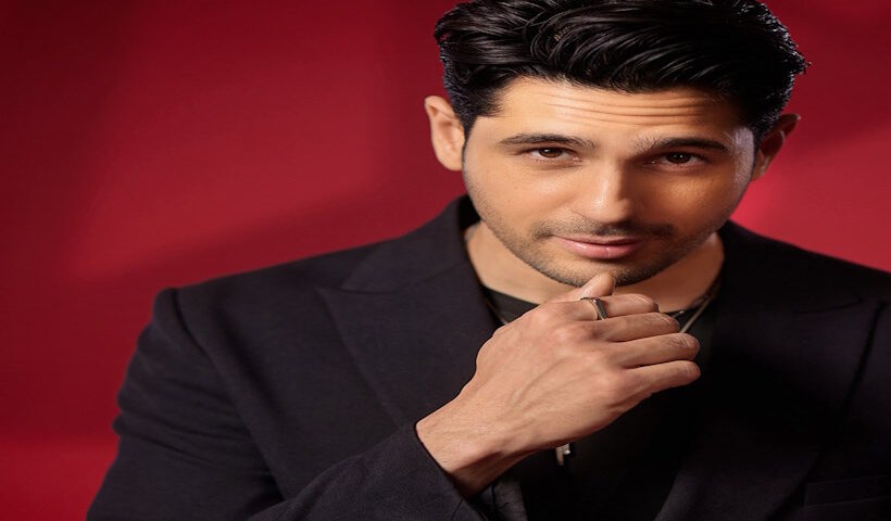 सिद्धार्थ मल्होत्रा (तस्वीर क्रेडिट@SidMalhotra)