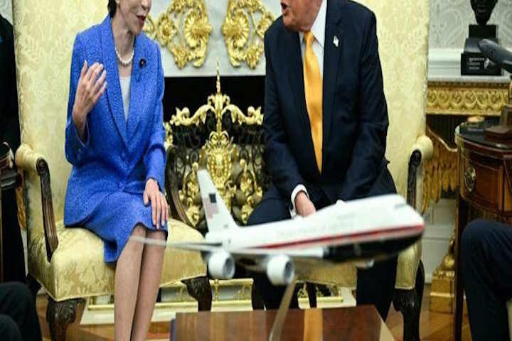 अमेरिकी राष्ट्रपति डोनाल्ड ट्रंप और जापान की प्रधानमंत्री सानाए ताकाइची (तस्वीर क्रेडिट@zetacompa)