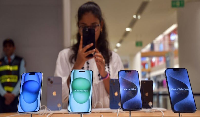 भारत में एप्पल का उत्पादन तेजी से बढ़ा (तस्वीर क्रेडिट@np_nationpress)