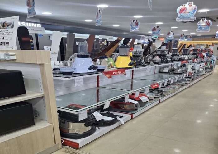 एलपीजी आपूर्ति की चिंता के बीच इंडक्शन चूल्हों की माँग में भारी उछाल (तस्वीर क्रेडिट@anaghakesav)