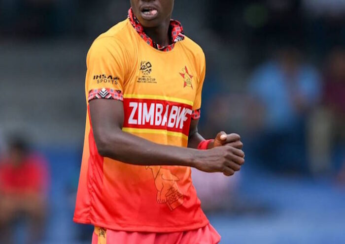 जिम्बाब्वे के तेज गेंदबाज ब्लेसिंग मुजरबानी (तस्वीर क्रेडिट@np_nationpress)