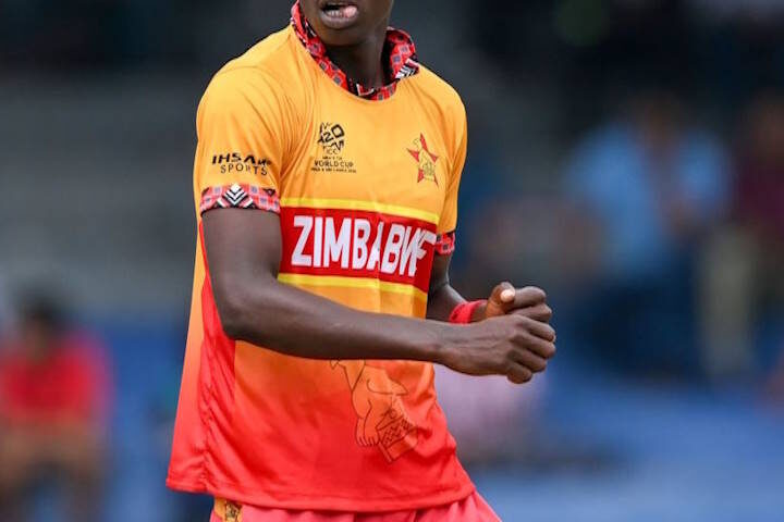 जिम्बाब्वे के तेज गेंदबाज ब्लेसिंग मुजरबानी (तस्वीर क्रेडिट@np_nationpress)