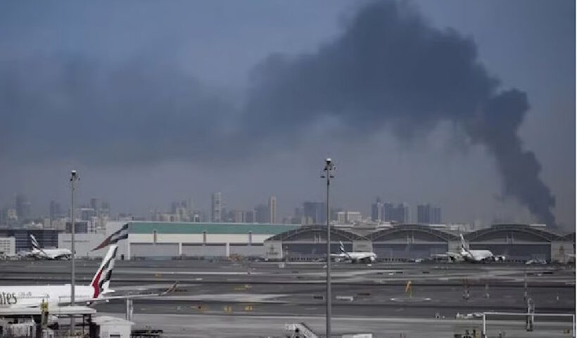 ड्रोन हादसे के बाद दुबई अंतर्राष्ट्रीय हवाई अड्डे पर उड़ानें अस्थायी रूप से निलंबित (तस्वीर क्रेडिट@AIRNewsHindi)