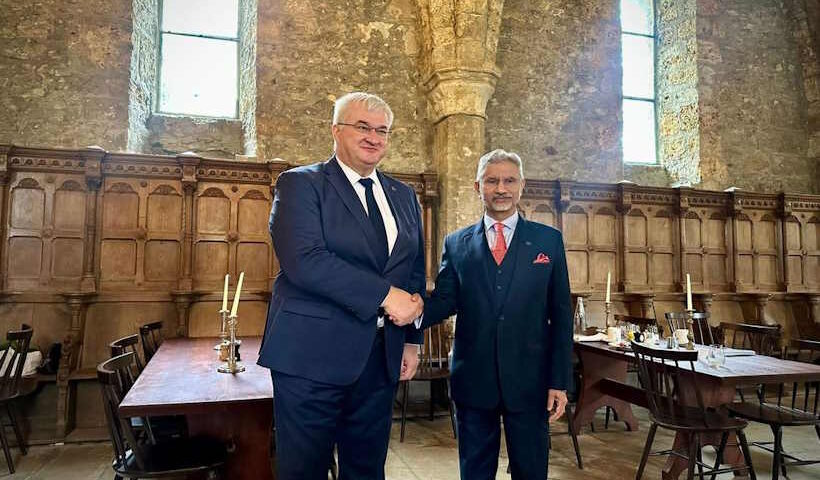 जी7 बैठक में जयशंकर-सिबिहा मुलाकात (तस्वीर क्रेडिट@rashtra_press)