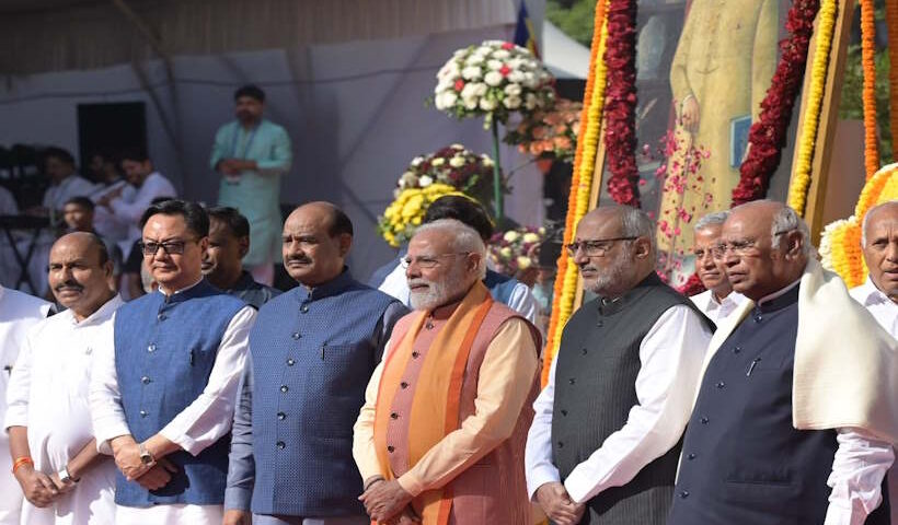 अंबेडकर जयंती पर संसद में श्रद्धांजलि (तस्वीर क्रेडिट@Shekharyadav02)