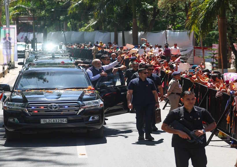 सहारनपुर में पीएम मोदी का भव्य रोड शो (तस्वीर क्रेडिट@Reetesh777)