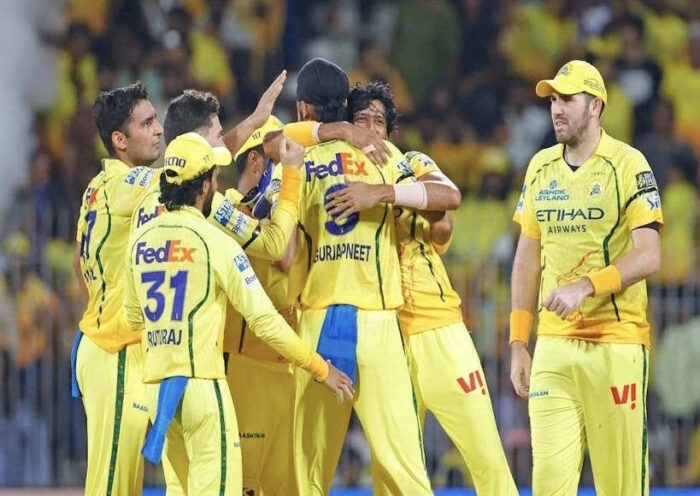 चेन्नई सुपर किंग्स की दमदार वापसी (तस्वीर क्रेडिट@IamSonu____)