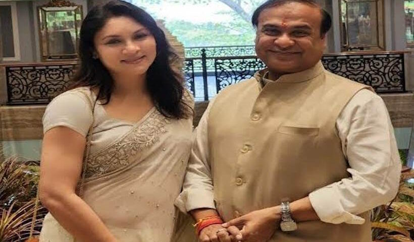 हिमंत बिस्वा सरमा ने कांग्रेस पर साधा निशाना (तस्वीर क्रेडिट@MahimaramBharg4)