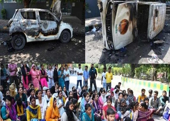 नोएडा में वेतन वृद्धि को लेकर कर्मचारियों का उग्र प्रदर्शन (तस्वीर क्रेडिट@ANSHUBAJPAI1)