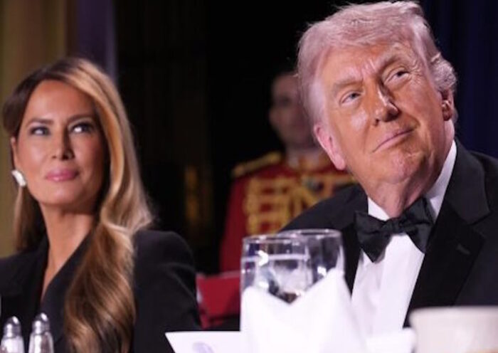 अमेरिकी राष्ट्रपति डोनाल्ड ट्रंप (तस्वीर क्रेडिट@EntertainMeHub)