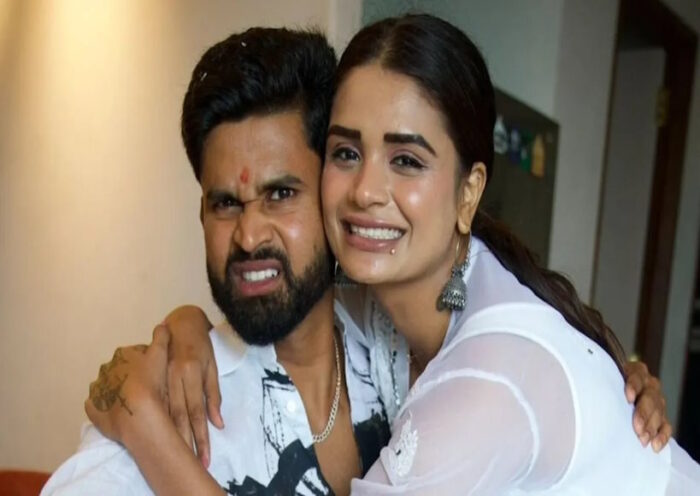 श्रेयस अय्यर और श्रेष्ठा अय्यर