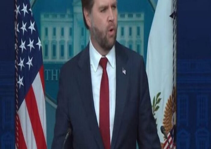 अमेरिका के उपराष्ट्रपति जेडी वेंस (तस्वीर क्रेडिट@AIRNewsHindi)