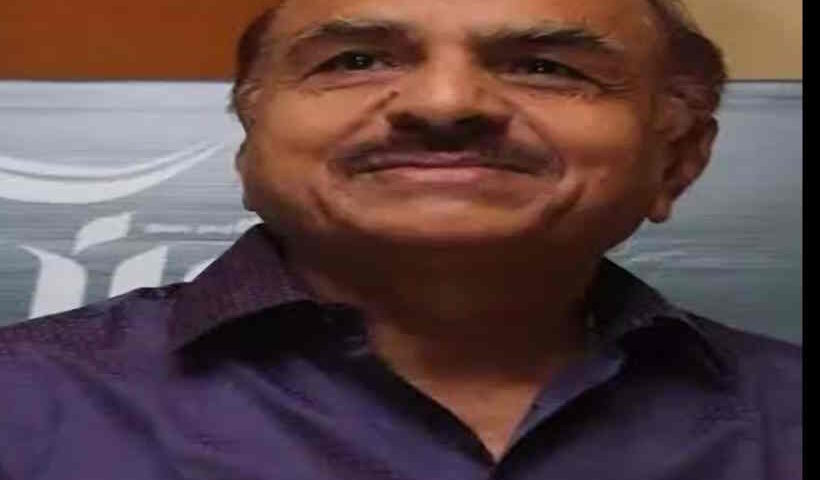दिग्गज निर्माता आर.बी. चौधरी का सड़क हादसे में निधन (तस्वीर क्रेडिट@khushsundar)