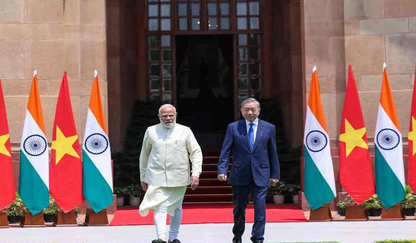 प्रधानमंत्री नरेंद्र मोदी और वियतनाम के राष्ट्रपति तो लाम (तस्वीर क्रेडिट@VijetaMalikBJP)