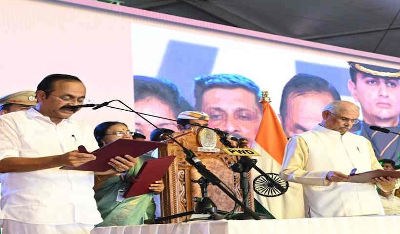 वीडी सतीशन ने मुख्यमंत्री पद की शपथ ली (तस्वीर क्रेडिट@rajendraarlekar)