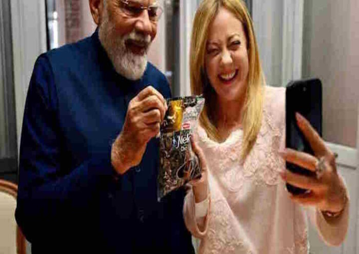 पीएम मोदी और जॉर्जिया मेलोनी का वीडियो हुआ वायरल (तस्वीर क्रेडिट@satya_murthy)
