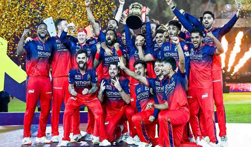 विराट कोहली की तूफानी पारी से आरसीबी बनी लगातार दूसरी बार आईपीएल चैंपियन (तस्वीर क्रेडिट@rashtra_press)