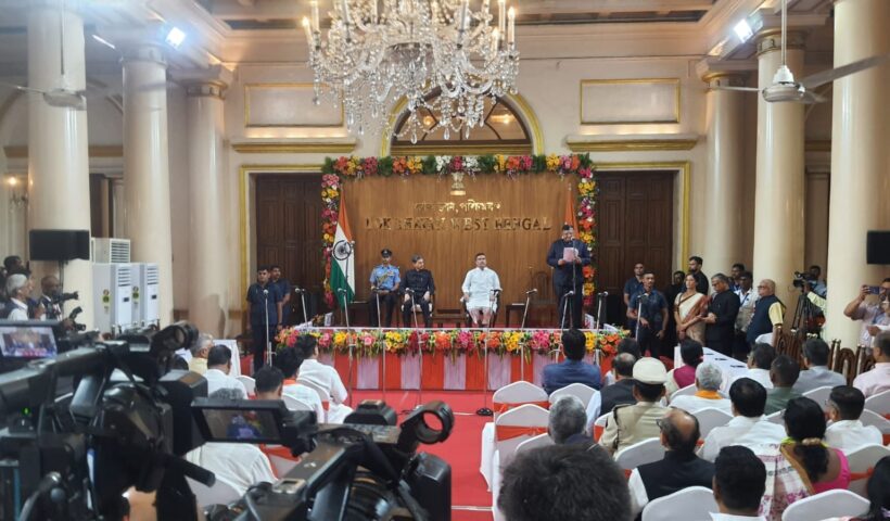 पश्चिम बंगाल में मंत्रिमंडल विस्तार,35 नए मंत्रियों ने ली शपथ (तस्वीर क्रेडिट@RahulSinhaBJP)
