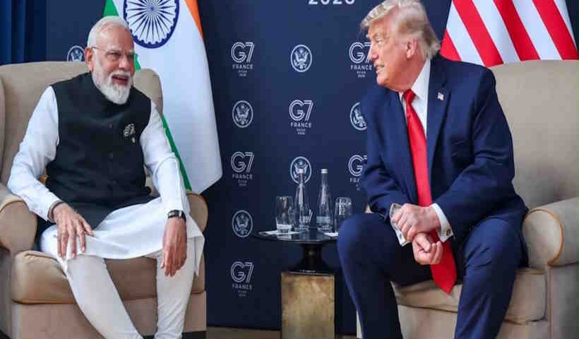 प्रधानमंत्री नरेंद्र मोदी और अमेरिकी राष्ट्रपति डोनाल्ड ट्रंप (तस्वीर क्रेडिट@OpIndia_in)