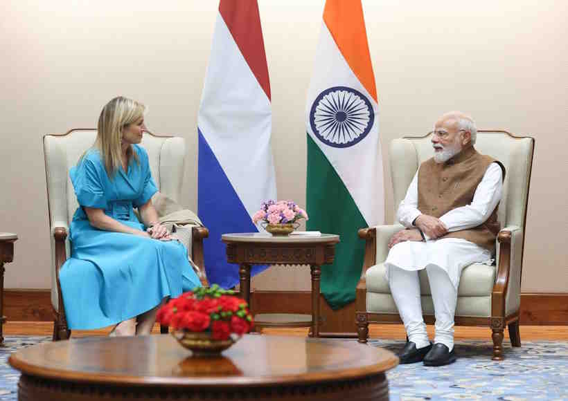 प्रधानमंत्री नरेंद्र मोदी और नीदरलैंड की महारानी मैक्सिमा (तस्वीर क्रेडिट@narendramodi)