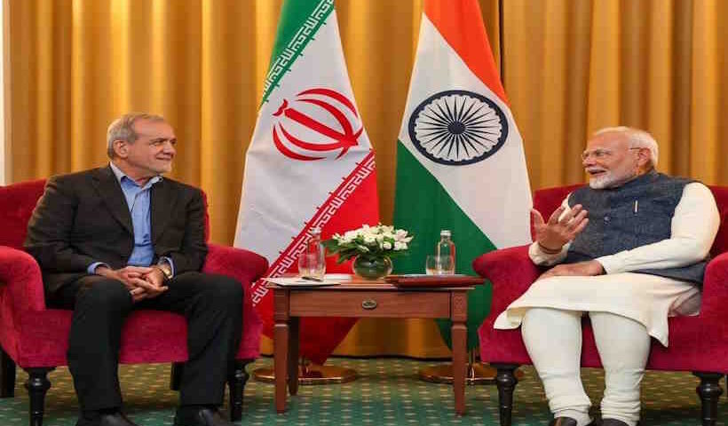 प्रधानमंत्री नरेंद्र मोदी और ईरान के राष्ट्रपति मसूद पेजेश्कियन ((तस्वीर क्रेडिट@rashtra_press)