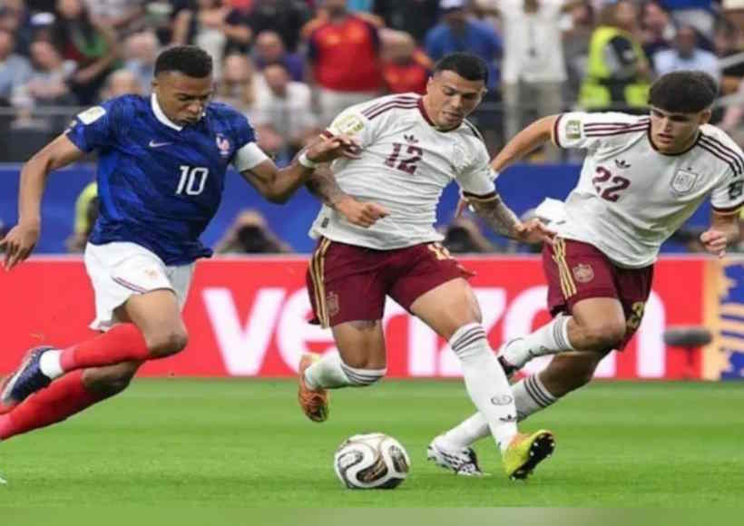 फीफा वर्ल्ड कप 2026 में स्पेन ने फ्रांस को 2-0 से हराकर फाइनल में बनाई जगह (तस्वीर क्रेडिट@shashiranjan_yd)